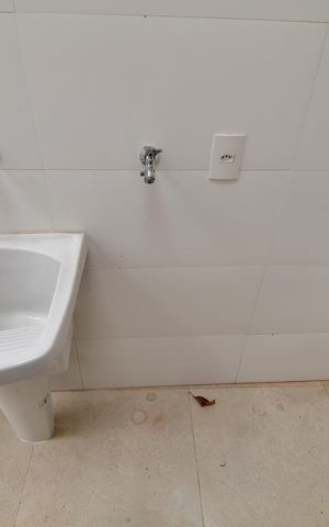 Casa para alugar com 323m², 4 quartos e 6 vagasÁrea de Serviço