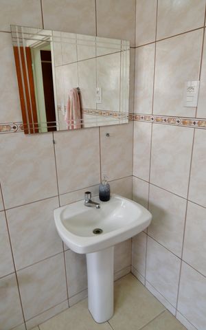 Casa para alugar com 323m², 4 quartos e 6 vagasBanheiro Social