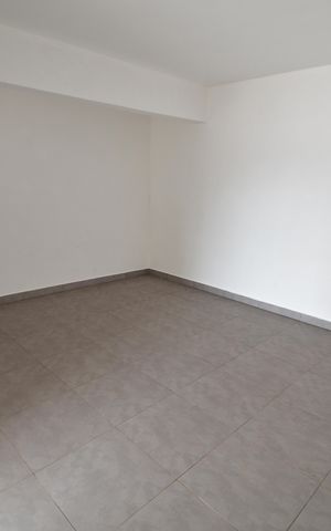 Casa para alugar com 323m², 4 quartos e 6 vagasQuarto de Serviço