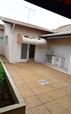 Casa à venda com 119m², 4 quartos e 2 vagasQuintal