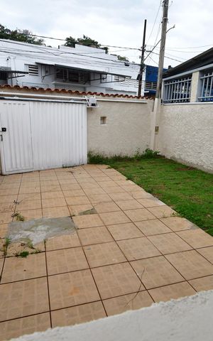 Casa à venda com 119m², 4 quartos e 2 vagasQuarto 1 - Vista