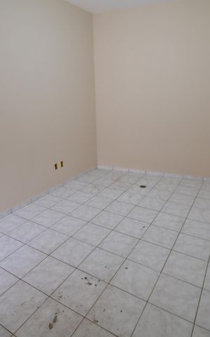 Casa à venda com 119m², 4 quartos e 2 vagasQuarto 3 - Externo