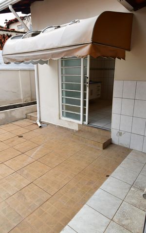 Casa à venda com 119m², 4 quartos e 2 vagasÁrea de Serviço