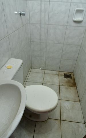 Casa à venda com 119m², 4 quartos e 2 vagasBanheiro de serviço