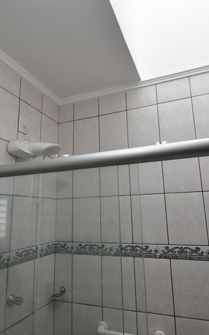 Casa à venda com 119m², 4 quartos e 2 vagasBanheiro
