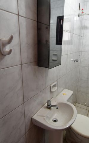 Casa à venda com 119m², 4 quartos e 2 vagasBanheiro de serviço