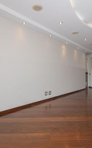 Apartamento para alugar com 151m², 3 quartos e 2 vagas Apartamento para alugar com 151m², 3 quartos e 2 vagasSala