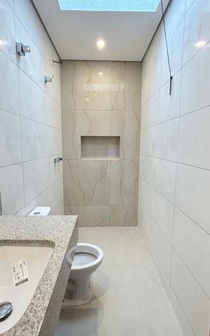 Casa à venda com 100m², 2 quartos e 1 vaga