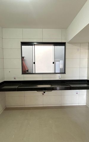 Casa à venda com 100m², 2 quartos e 1 vaga