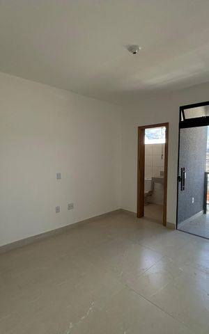 Casa à venda com 100m², 2 quartos e 1 vaga