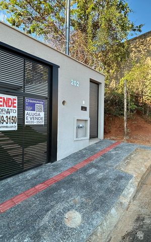 Casa à venda com 100m², 2 quartos e 1 vaga