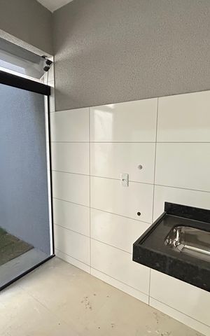 Casa à venda com 100m², 2 quartos e 1 vaga