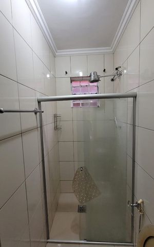 Casa à venda com 220m², 3 quartos e 2 vagas Casa à venda com 220m², 3 quartos e 2 vagasBanheiro