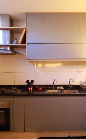 Casa para alugar com 230m², 2 quartos e 2 vagasCozinha 