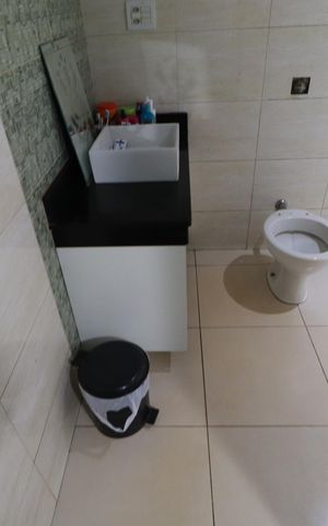Casa para alugar com 230m², 2 quartos e 2 vagasBanheiro 