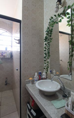 Casa à venda com 58m², 3 quartos e 1 vagaBanheiro Social
