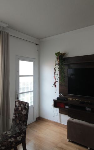 Casa à venda com 58m², 3 quartos e 1 vagaSala