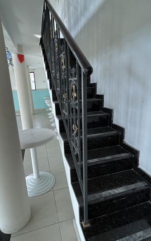 Casa para alugar com 509m², 2 quartos e 1 vagaEscada