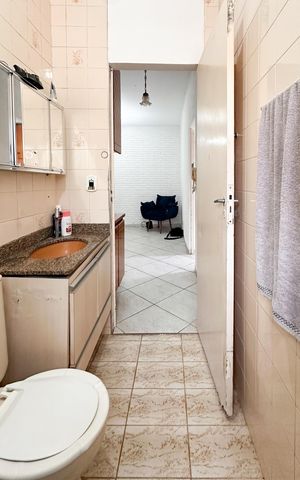 Apartamento à venda com 54m², 2 quartos e 1 vaga Apartamento à venda com 54m², 2 quartos e 1 vagaBanheiro Social