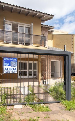 Casa para alugar com 180m², 3 quartos e 2 vagasFachada