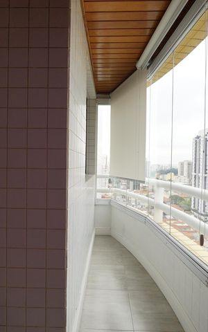 Apartamento à venda com 64m², 2 quartos e 2 vagasVaranda