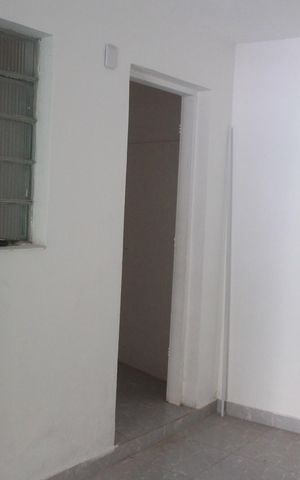 Casa para alugar com 230m², 2 quartos e 2 vagasSala