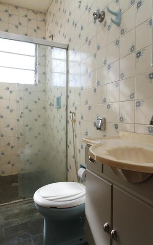 Casa de condomínio à venda com 75m², 2 quartos e 1 vagaBANHEIRO 