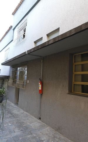 Casa de condomínio à venda com 75m², 2 quartos e 1 vagaEntrada