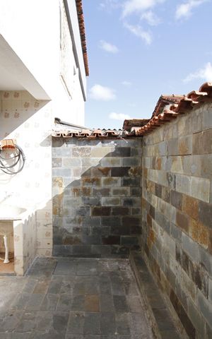 Casa de condomínio à venda com 75m², 2 quartos e 1 vagaÁrea de Serviço