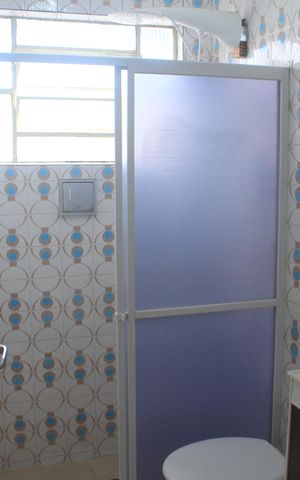 Casa à venda com 133m², 2 quartos e 2 vagasBanheiro