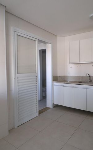 Apartamento para alugar com 119m², 3 quartos e 2 vagasCozinha