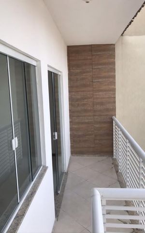 Casa à venda com 70m², 2 quartos e sem vaga Casa à venda com 70m², 2 quartos e sem vagaVaranda