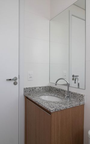 Apartamento para alugar com 55m², 2 quartos e 2 vagas Apartamento para alugar com 55m², 2 quartos e 2 vagasBanheiro da Suíte