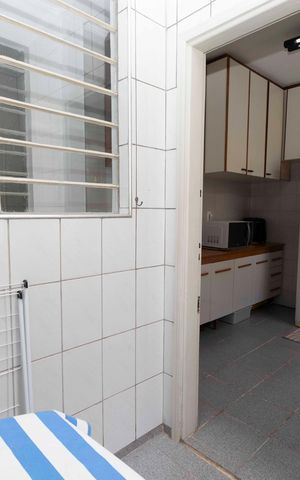 Apartamento à venda com 82m², 2 quartos e sem vagaÁREA DE SERVIÇO
