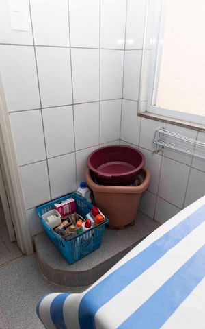 Apartamento à venda com 82m², 2 quartos e sem vagaÁREA DE SERVIÇO
