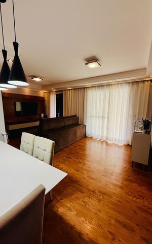 Apartamento à venda com 74m², 2 quartos e 1 vaga Apartamento à venda com 74m², 2 quartos e 1 vagaSala de Jantar