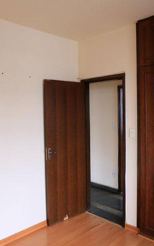 Apartamento à venda com 190m², 4 quartos e 2 vagas Apartamento à venda com 190m², 4 quartos e 2 vagasQuarto