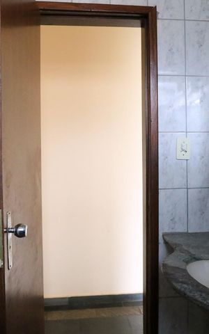 Apartamento à venda com 190m², 4 quartos e 2 vagas Apartamento à venda com 190m², 4 quartos e 2 vagasBanheiro