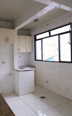 Apartamento à venda com 190m², 4 quartos e 2 vagas Apartamento à venda com 190m², 4 quartos e 2 vagasCozinha
