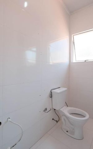 Casa de condomínio para alugar com 100m², 2 quartos e 2 vagasBanheiro
