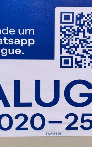 Casa de condomínio para alugar com 100m², 2 quartos e 2 vagas Casa de condomínio para alugar com 100m², 2 quartos e 2 vagasFachada