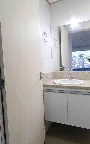 Apartamento para alugar com 240m², 4 quartos e 3 vagasLavabo