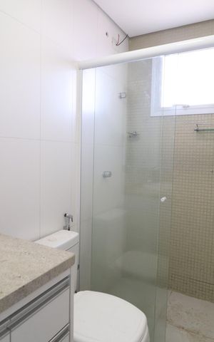 Apartamento para alugar com 240m², 4 quartos e 3 vagasBanheiro do Quarto 1