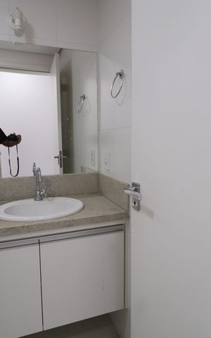 Apartamento para alugar com 240m², 4 quartos e 3 vagasBanheiro Social