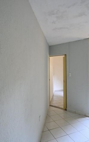 Casa à venda com 168m², 2 quartos e 2 vagasCloset