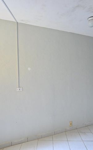 Casa à venda com 168m², 2 quartos e 2 vagasCloset