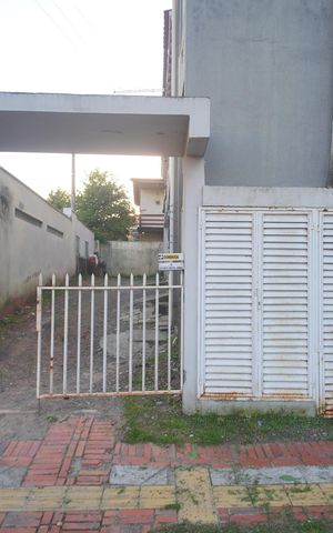 Casa à venda com 56m², 2 quartos e 1 vagaFachada