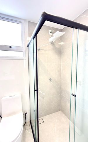 Apartamento à venda com 45m², 2 quartos e 1 vaga Apartamento à venda com 45m², 2 quartos e 1 vagaBanheiro Social