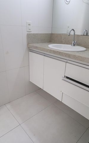 Apartamento para alugar com 112m², 3 quartos e 2 vagasBanheiro do Quarto 1