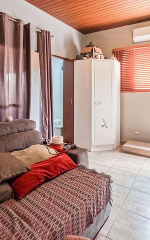 Casa à venda com 130m², 5 quartos e 2 vagas
